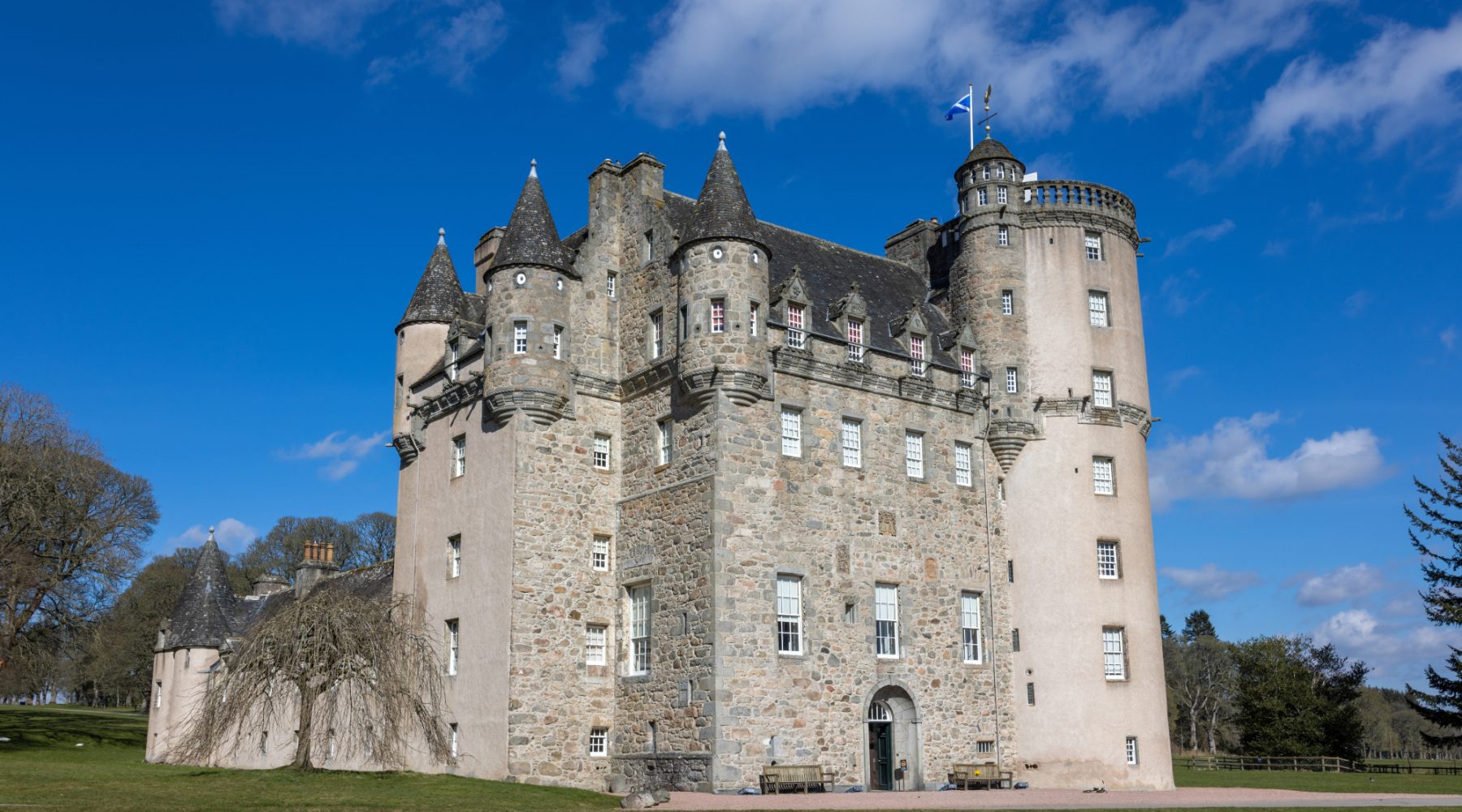 Shutterstock 2140824821